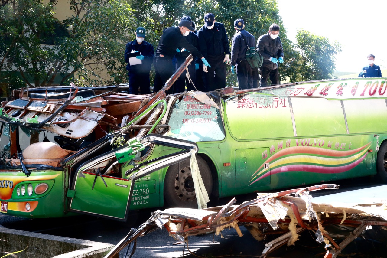 阿羅哈翻車釀3死 搭遊覽車坐哪安全 專家告訴你保命關鍵 健康知識 新聞 元氣網