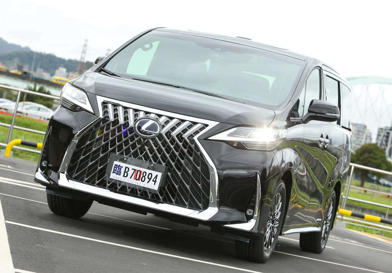 匠心獨具的日式極緻舒適lexus Lm 300h亮點整理 深度報導 試駕精選 發燒車訊
