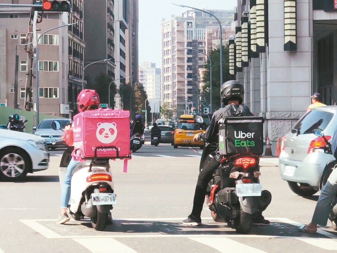 Gogoro 騎到飽方案 外送被罰7千 網友大戰 鑽漏洞貪小便宜 網搜話題 國內車訊 發燒車訊
