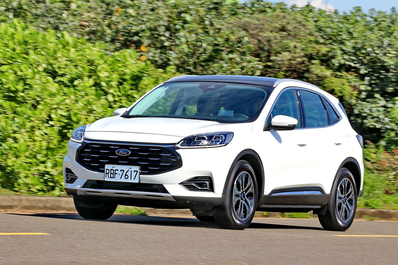 開kuga的爸爸最帥氣 Ford Kuga Ecoboost 180旗艦型試駕 深度報導 試駕精選 發燒車訊