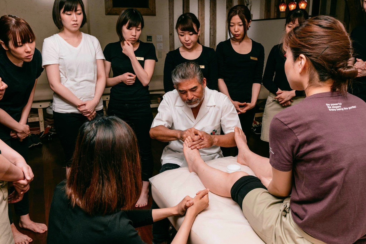 他是按摩師，也是「時尚潮爺」！66歲林天扶：人老，心不能老呀| 好學橘| 橘世代