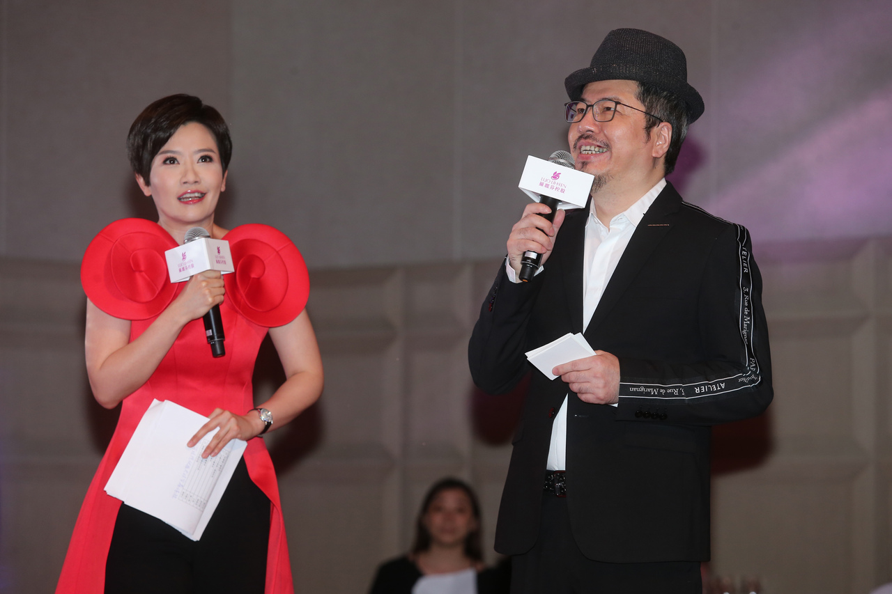 黃國倫 寇乃馨10年婚驚爆分房睡 合法分開 音樂 噓 星聞 黃國倫 寇乃馨10年婚驚爆分房睡 合法分開 音樂 噓 星聞
