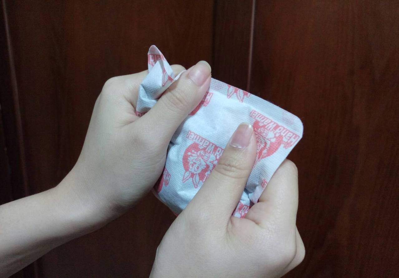 9成民眾都用錯了 暖暖包不是用搓的 別握手中正確用法曝光 生活智慧王 養生 元氣網