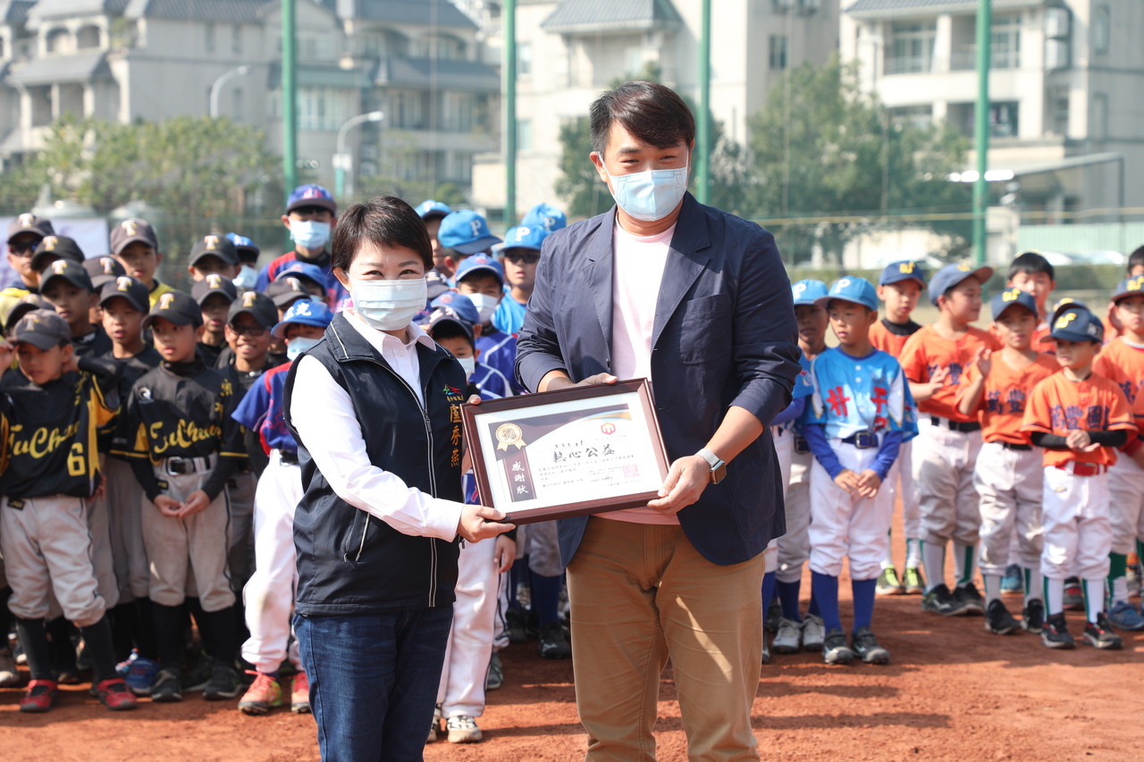 棒球 彭政閔推火星人軟式少棒賽盧秀燕開球為選手加油 棒球 運動 聯合新聞網