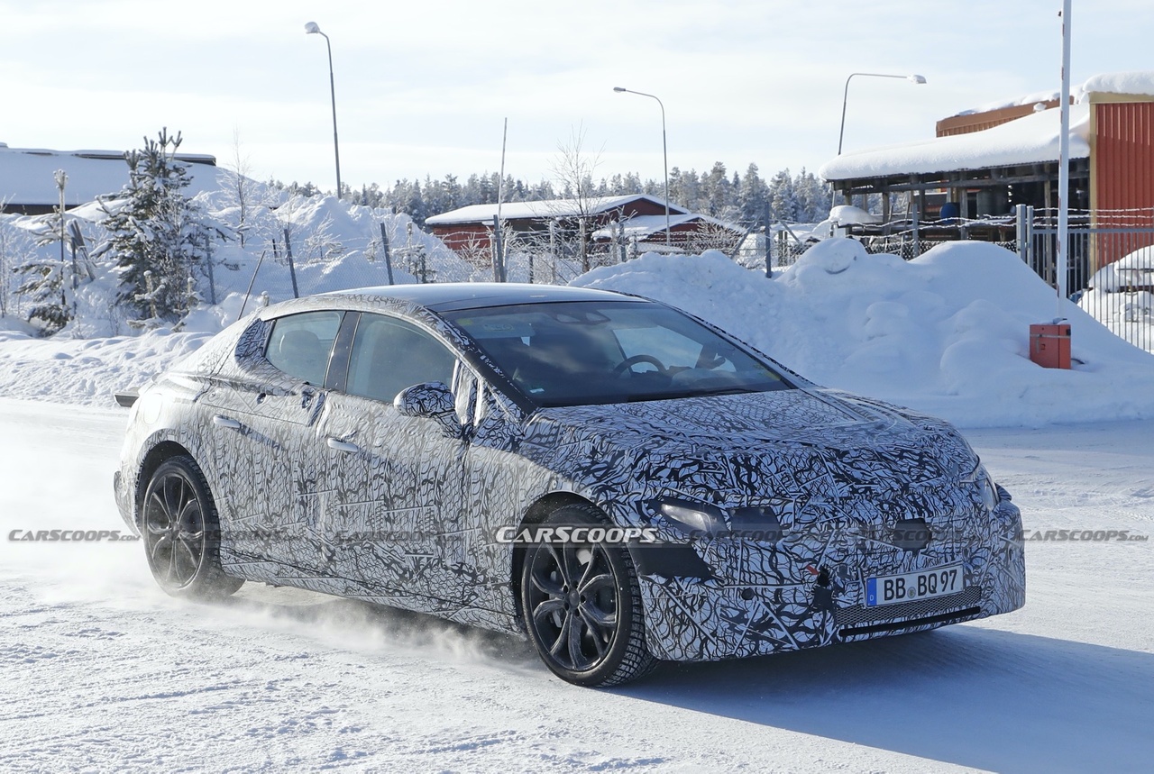 Mercedes Eqe Sedan雪地中捕獲承襲e系列的eva架構最新力作 車壇新訊 國際車訊 發燒車訊