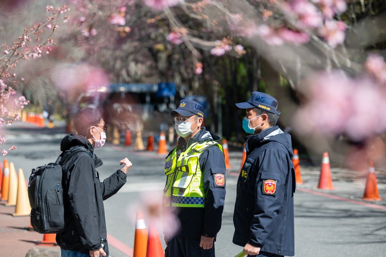 線上立破 的績效目標 是打擊犯罪還是製造犯罪 吳忻穎 鳴人堂