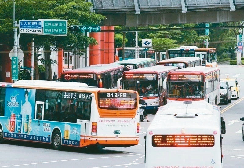 北市揭露公車駕駛5大離譜行徑第1名是過站不停 熱門話題 要聞 經濟日報