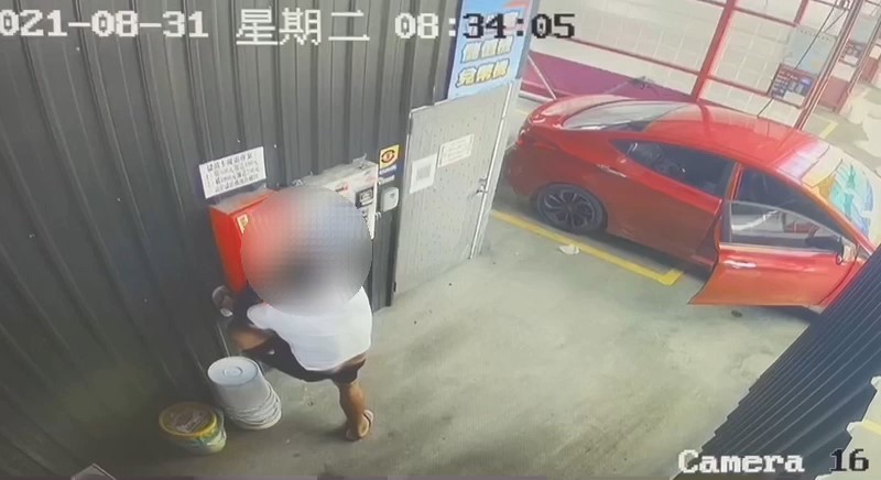影 高雄大寮出現儲值機賊半小時內連偷2店 社會萬象 社會 聯合新聞網