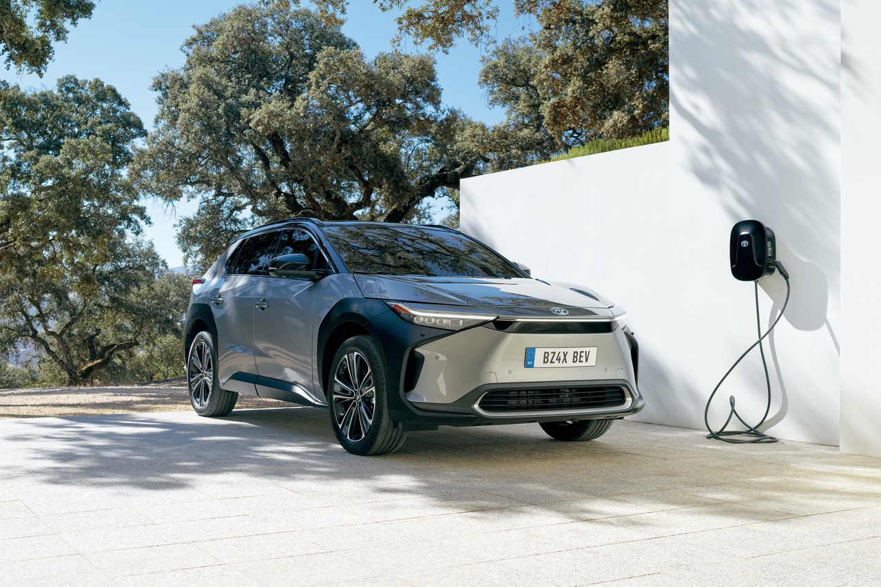 品牌首款純電休旅、預計2022年中上市全新Toyota bZ4X量產版資訊搶先  image