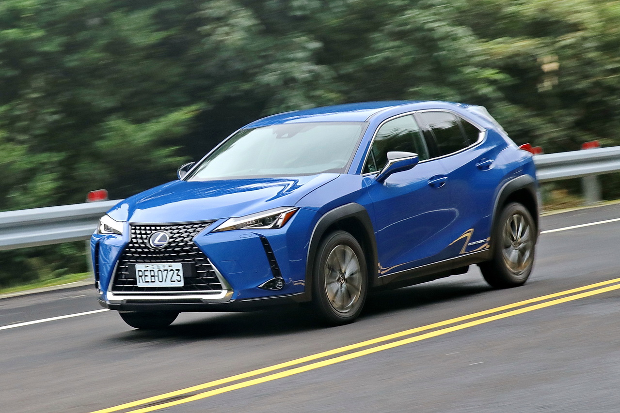 Lexus UX 300e電池升級版本導入台灣售價189.9萬| 國內車訊| 發燒車訊