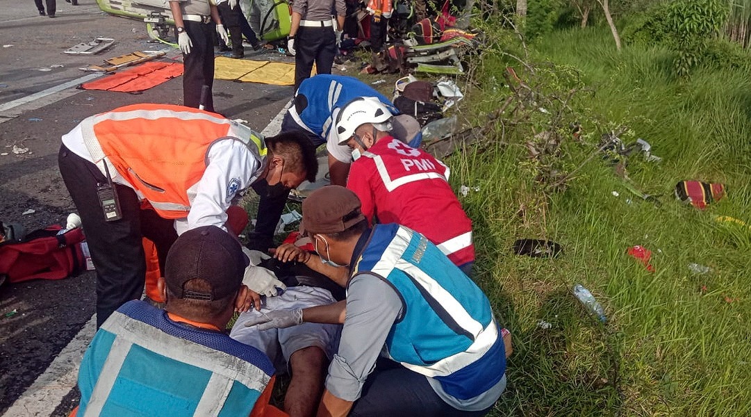 印尼重大車禍遊覽車撞看板至少14死19傷 國際焦點 全球 聯合新聞網