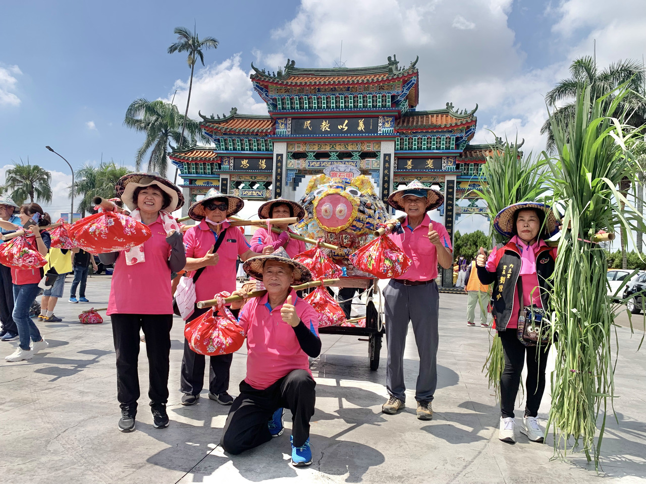 為第234年義民祭暖身楊文科與民眾體驗挑扁擔 桃竹苗 地方 聯合新聞網