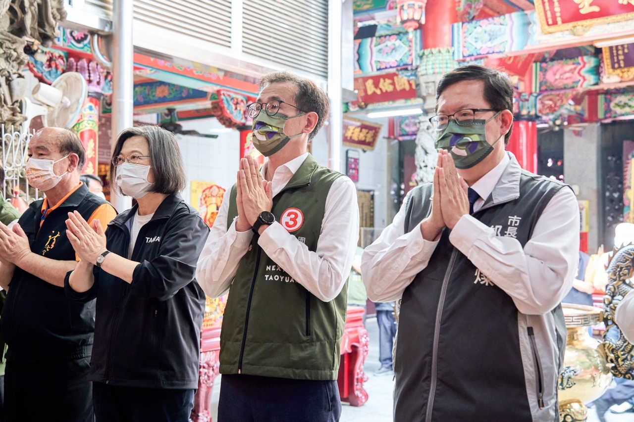 优享资讯 六都攻防战／郑运鹏勤跑基层 郑文灿绑桩能力 张善政无乐观本钱