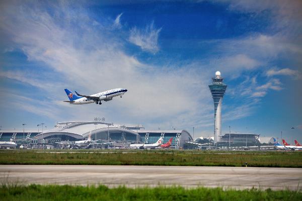 陆委会宣布恢复开放十个两岸直航点。图为广州白云机场。   图／取自白云机场集团官网