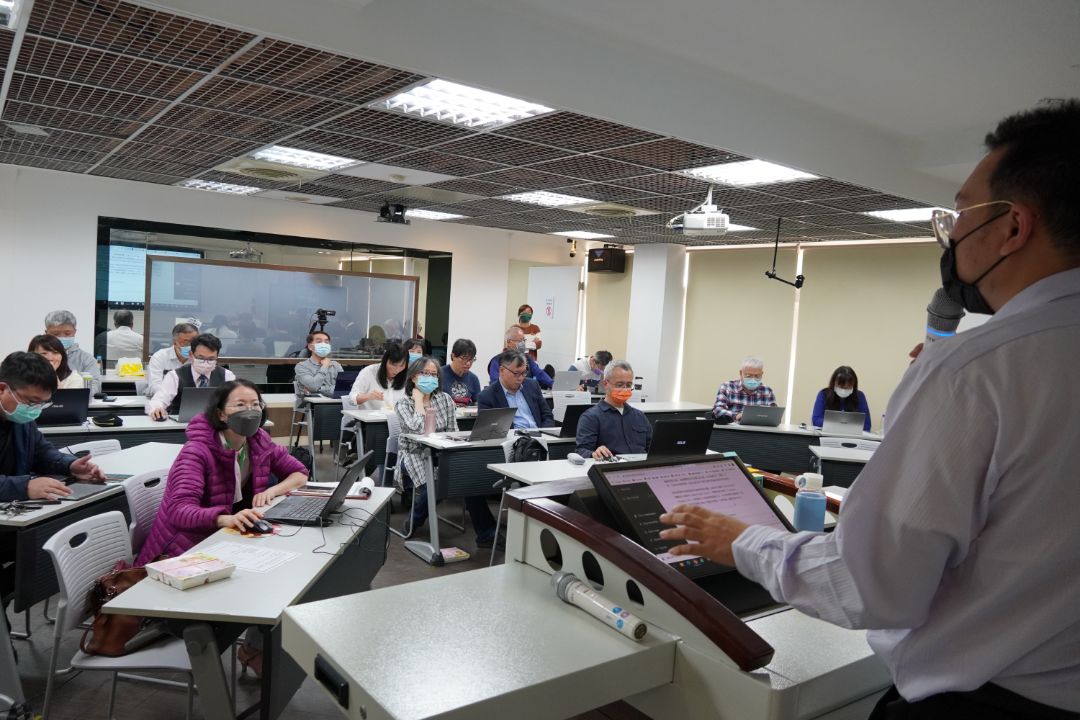 面对ChatGPT来势汹汹，中华大学在校长刘维琪指示下，教发中心日前已成立工作坊正面迎战。图／中华大学提供