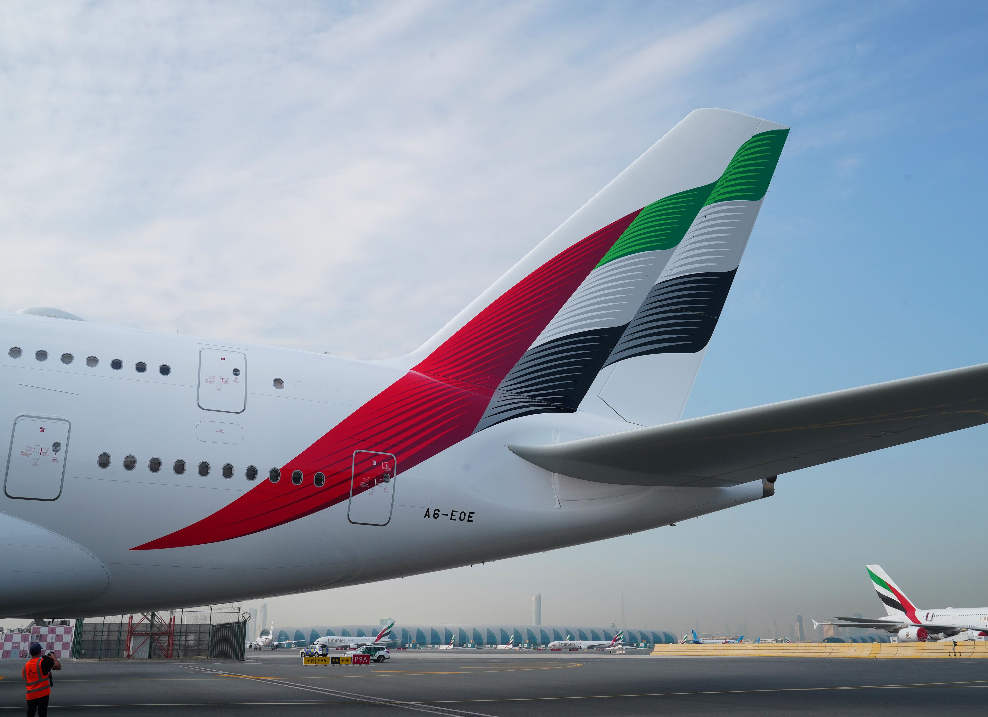 阿联酋航空飞机尾翼上的阿拉伯联合大公国国旗以3D效果呈现，更具动感。图／阿联酋航空提供