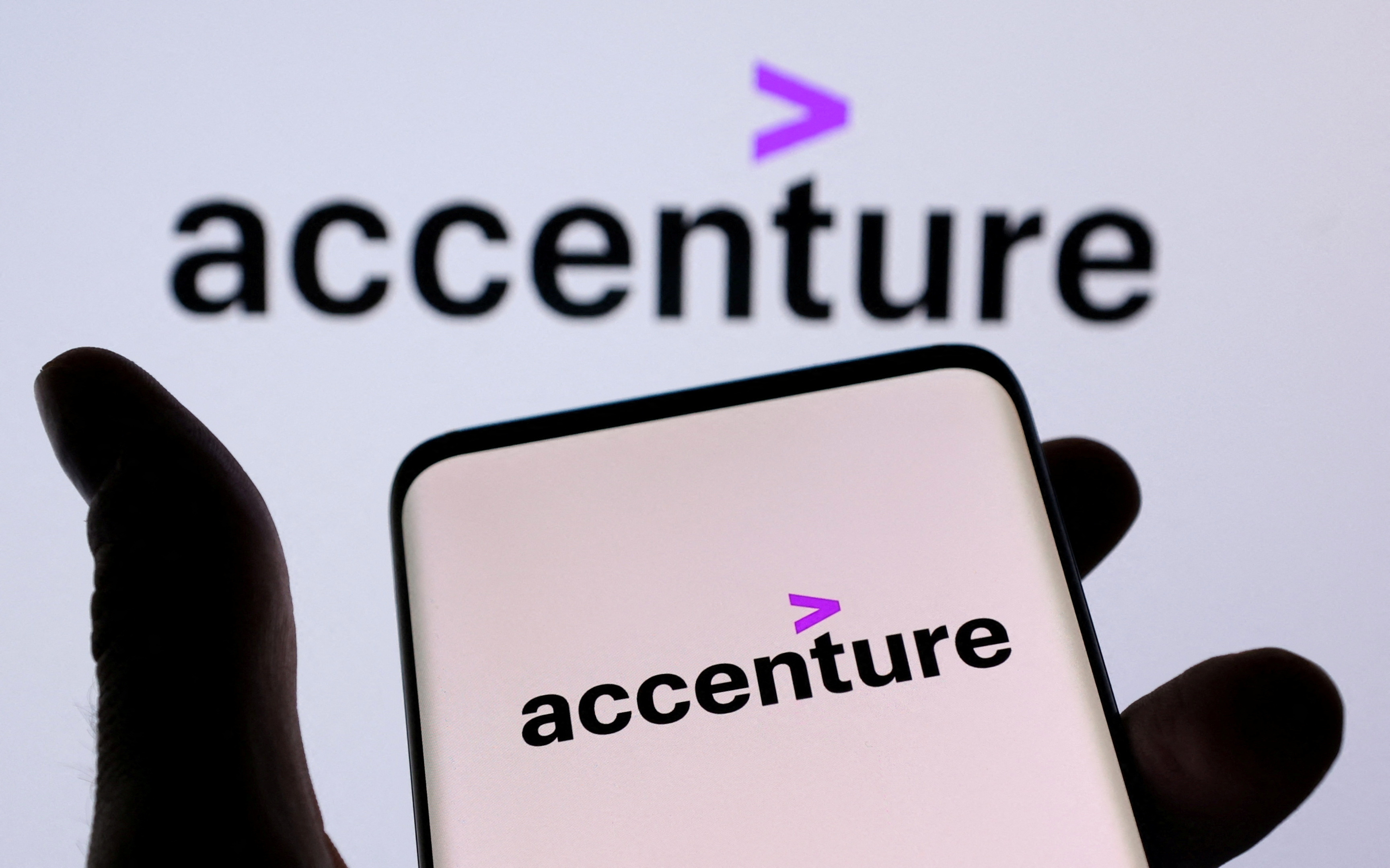 IT顾问业者埃森哲（Accenture）宣布未来18个月将裁员约1.9万人。路透