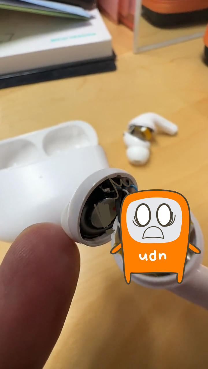 太貪！他買便宜5千的蘋果AirPods 一拆耳機內部竟塞塑膠袋| 3C家電