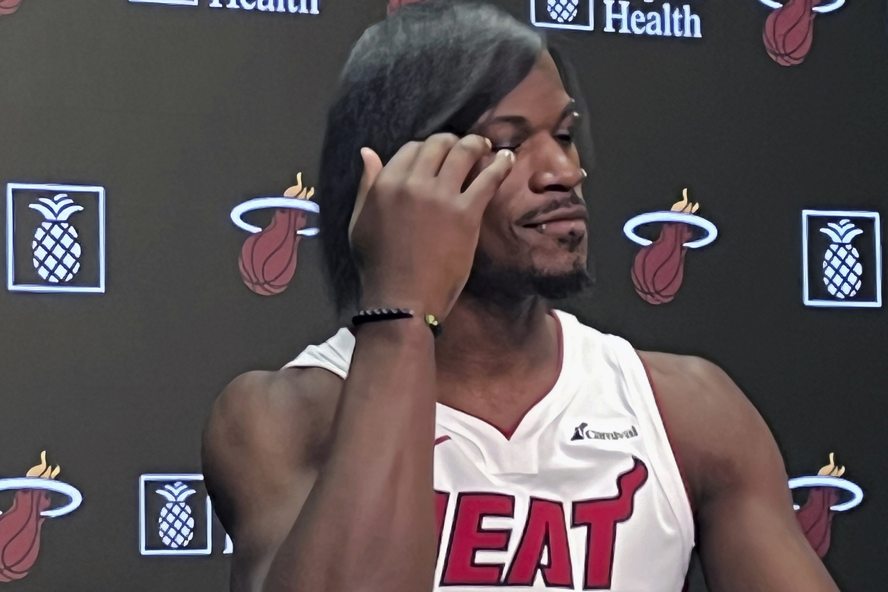 NBA／巴特勒俏麗新髮型震驚全球臉部穿環還塗指甲油| NBA | 運動 ...