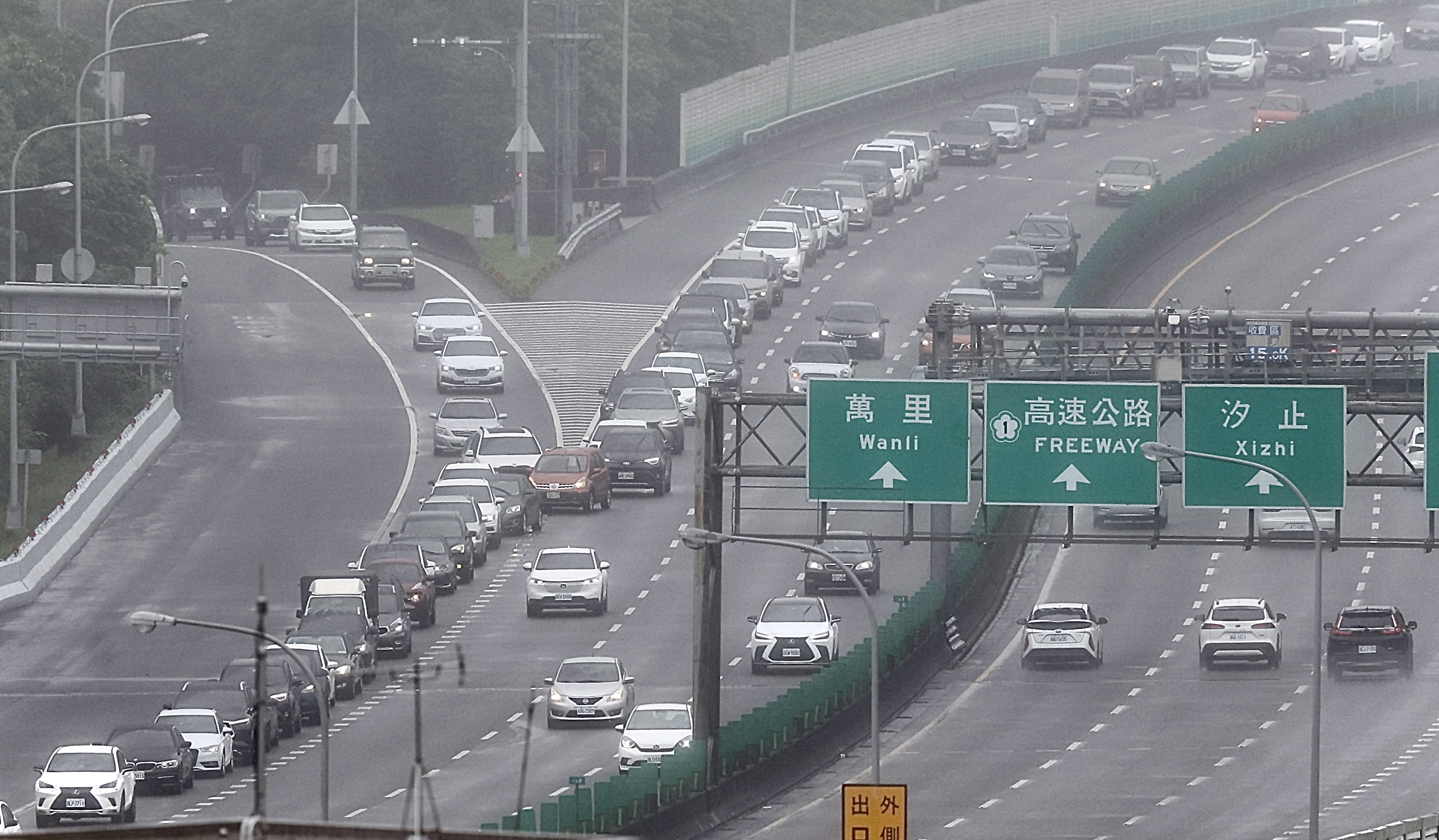 不斷更新／今迎北返車潮國道11地雷路段這時間出發最好走| 生活| 要聞