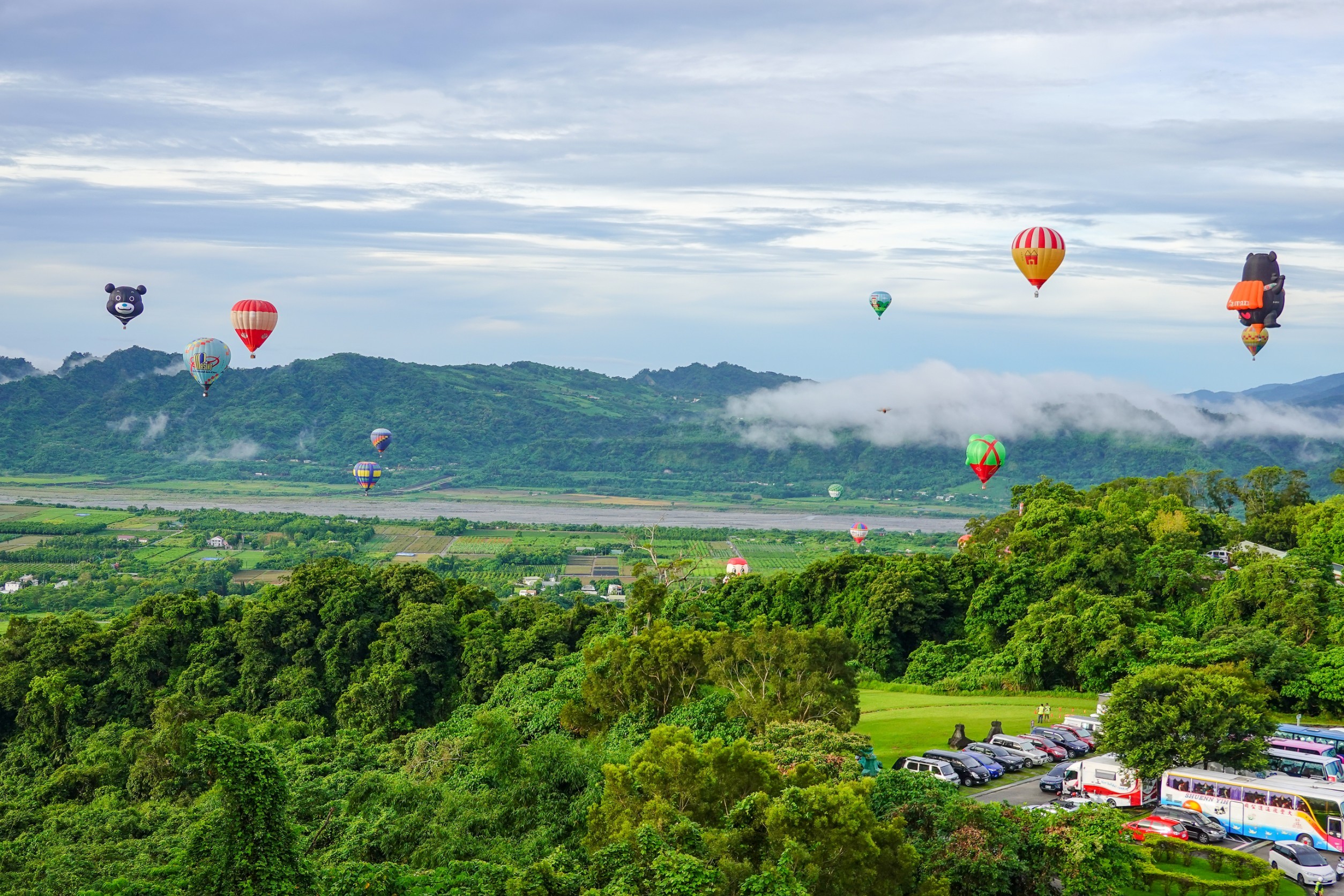 台湾国际热气球嘉年华就是卖花东纵谷的好山好水好空气。图／联合报系资料照片