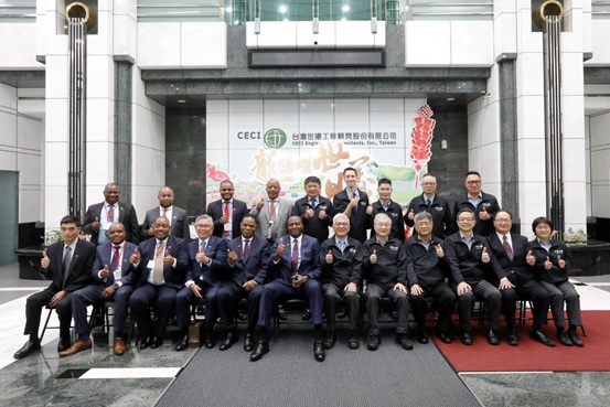 史瓦帝尼王国总理戴罗素（H.E. Russell Dlamini）率团访问台湾世曦工程顾问公司。(台湾世曦/提供)