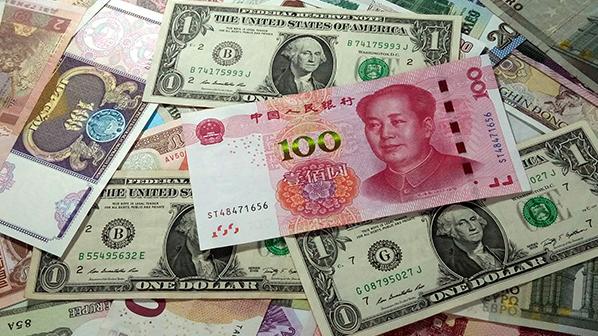 中国与日本操作美债，一个减码一个加码。（取自澎湃新闻）