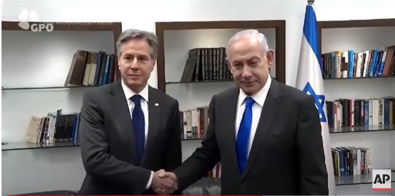 美国国务卿布林肯22日在以色列特拉维夫与以国总理内唐亚胡会面。图／撷取自YouTube