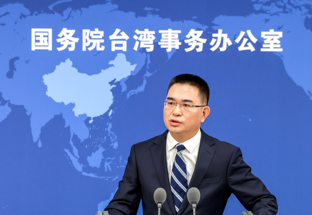 国台办召开例行记者会，国台办发言人陈斌华（图）对于李大维发言表示，「九二共识是两会对话协商政治基础」。