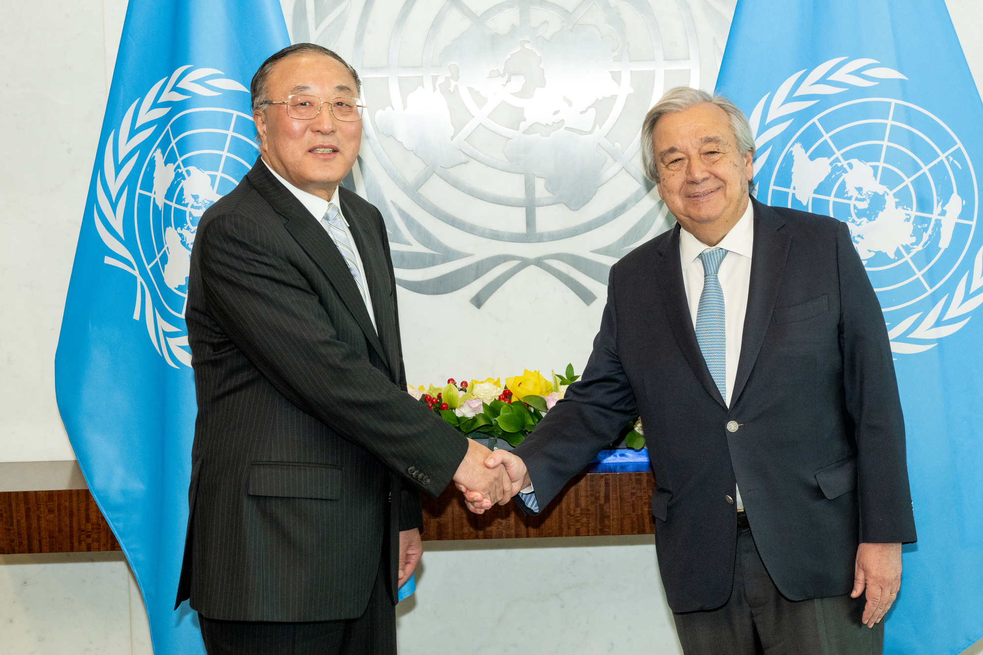 中国驻联合国代表张军与联合国秘书长古特雷斯话别。     中国常驻联合国代表团网站