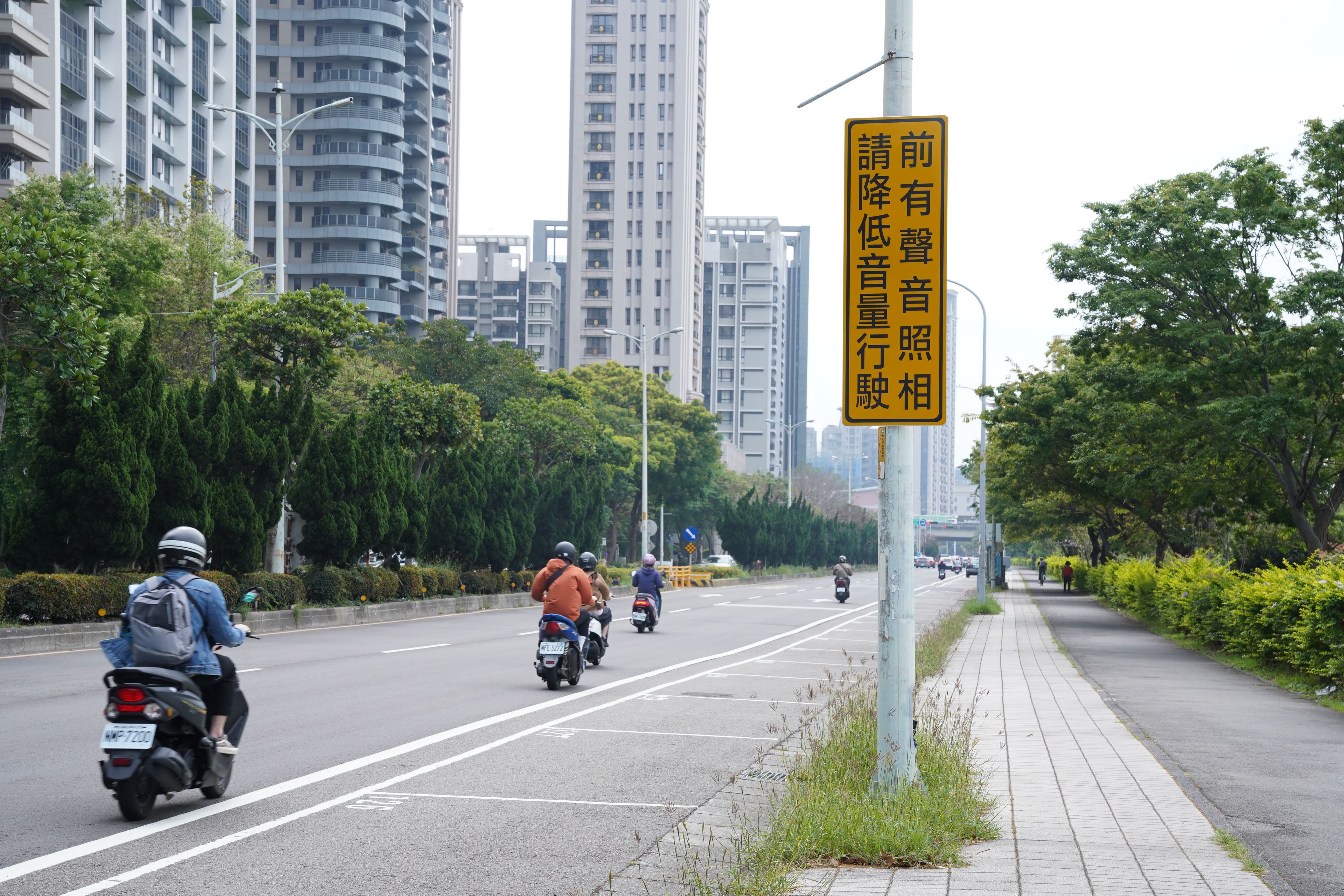 竹北兴隆路4月1日起将启用固定式声音照相执法，要遏止噪音车扰民安宁。图／竹县府提供