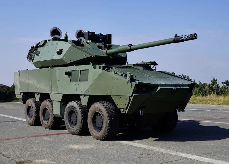 国防部军备局五年内完成轮型战车原型车研发，猎豹轮型战车帅气亮相。 图／读者提供