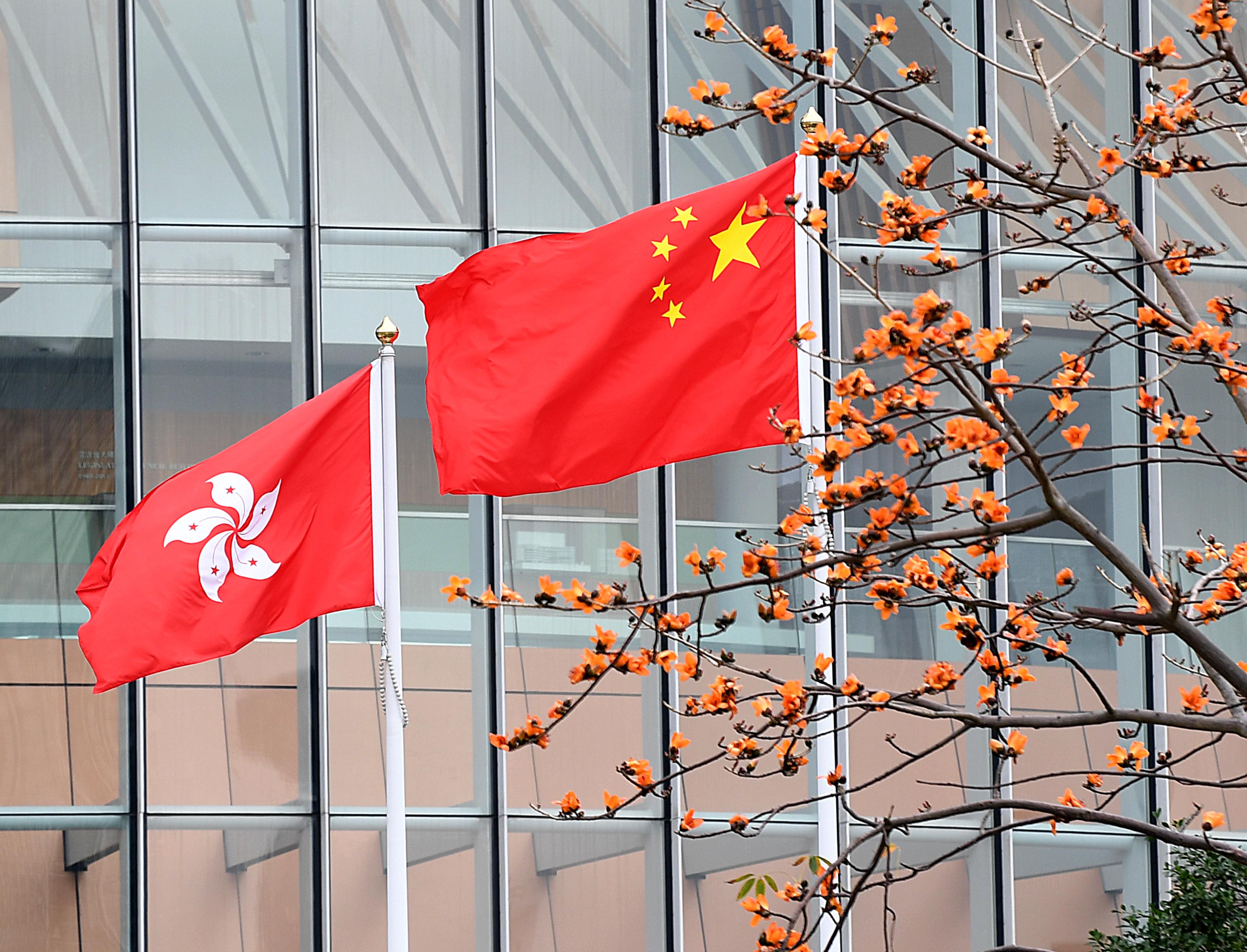 世贸组织专家小组裁决，美国2020年要求香港将其出口产品标记为「中国制造」的作法，违反全球贸易规则。（新华社）