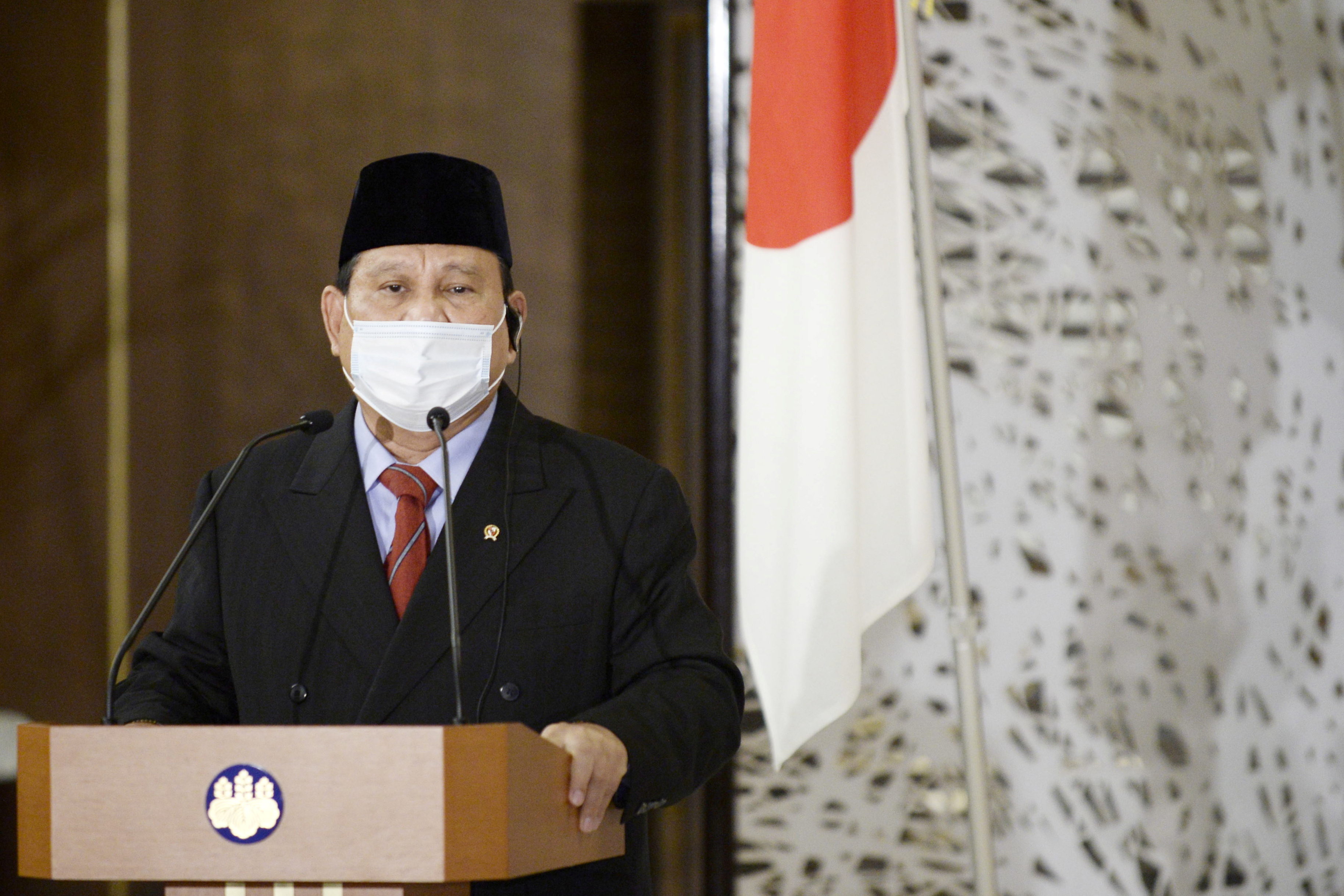 2021年3月，印尼国防部长、现为准总统的普拉伯沃到访日本参与两国外长与防长会议。路透