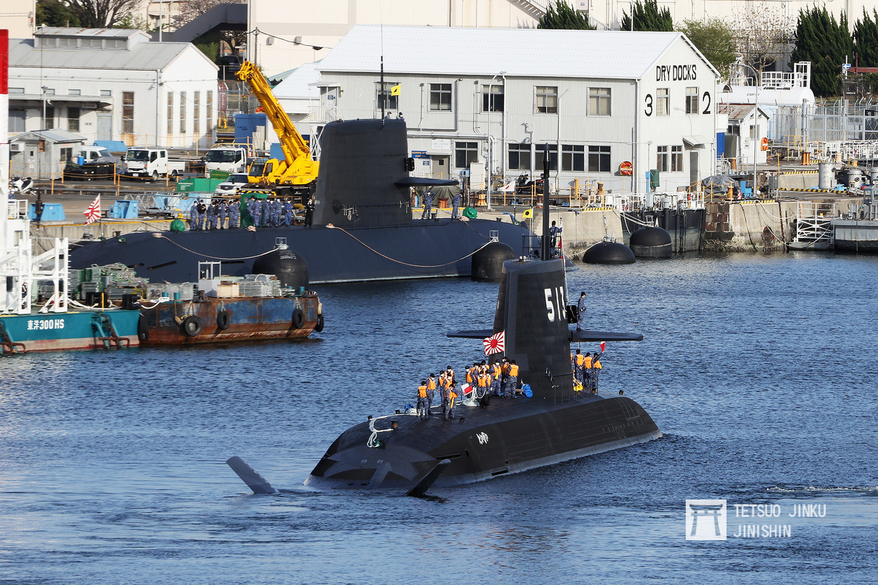 身为潜舰大国的日本，国舰发展史可追溯至超过100年前。图为海上自卫队最新型的大鲸型潜舰一号舰「大鲸号」，目前已改为测试舰，将作为新世代发射管、声纳与战斗系统等的测试之用。 图／陈威臣摄影　　