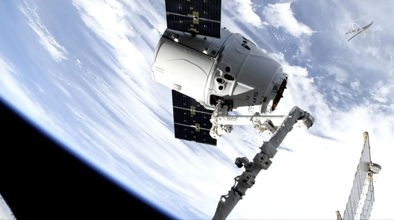美国国家航空暨太空总署（NASA）今天表示，正在分析一个从高空坠落到美国佛罗里达州一名男子家中的不明物体，这个物体很有可能是从国际太空站（ISS）丢弃的一块碎片。示意图／美联社资料照