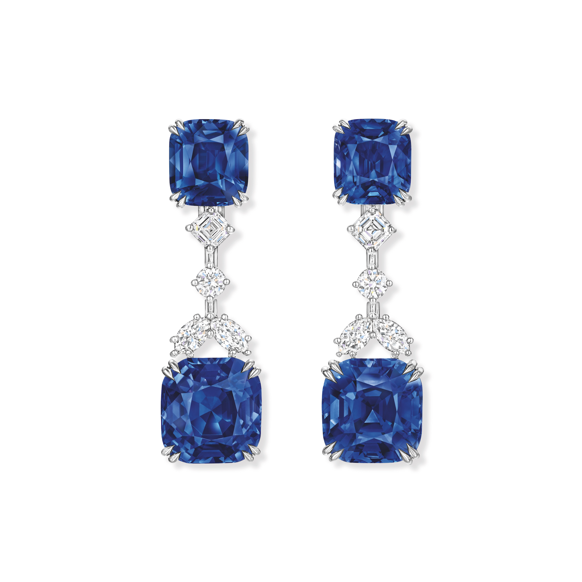 顶级珠宝系列蓝宝石钻石耳环，价格店洽。图／Harry Winston提供