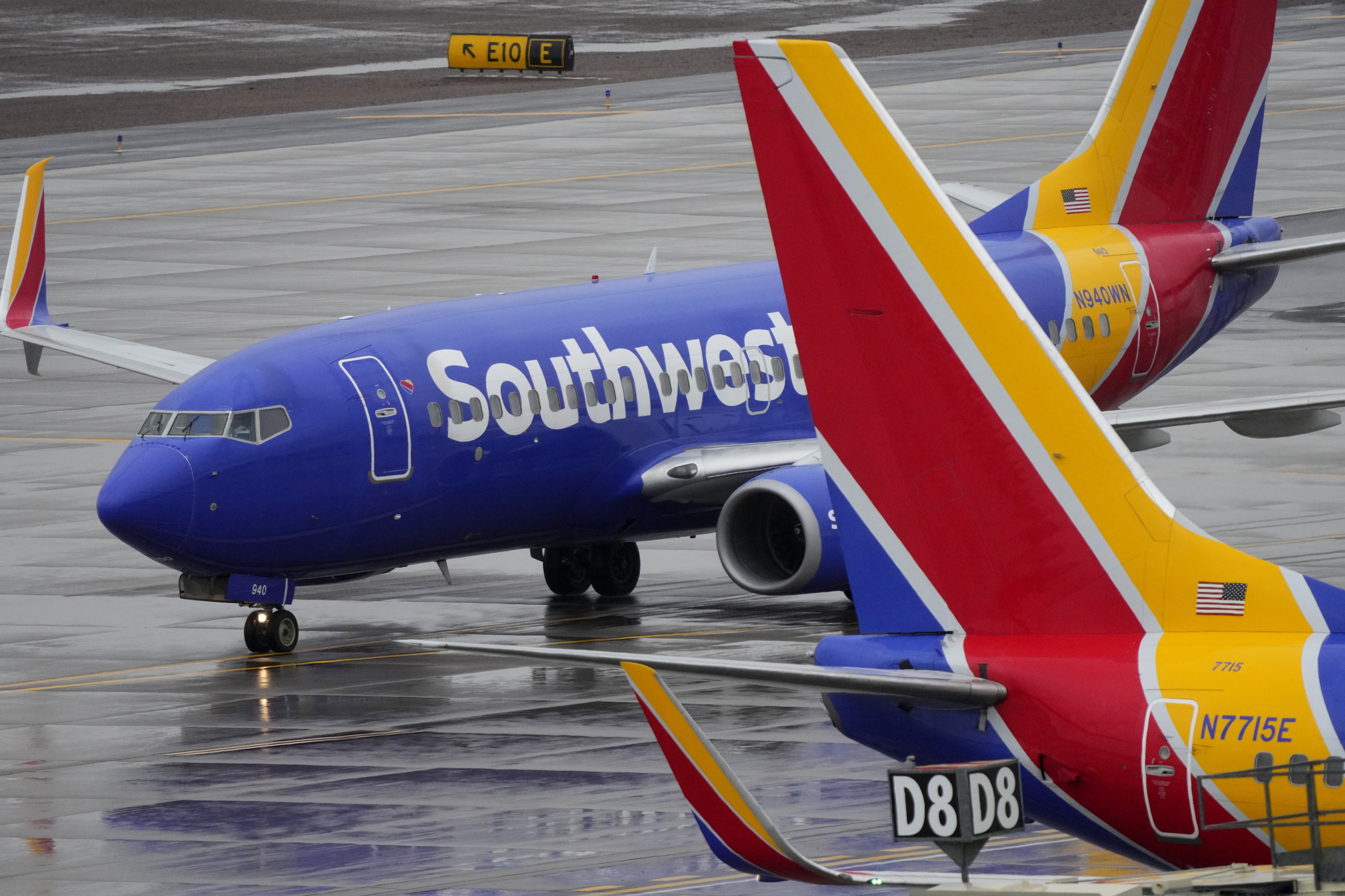 西南航空一架航班3日从美国路易斯安那州纽奥良飞往佛州奥兰多，途中遭遇乱流紧急降落佛州坦帕机场。图非事发航班。美联社