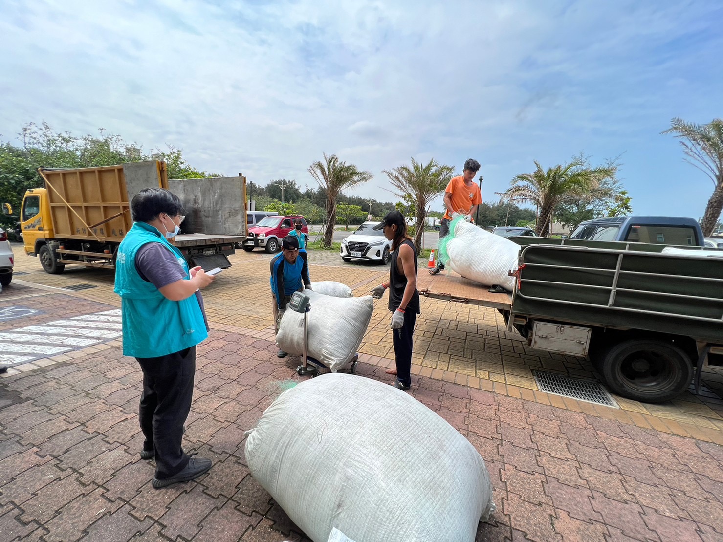 竹市海洋风收站11日将开站，鼓励民众带著废弃渔网参与回收。图／竹市府提供