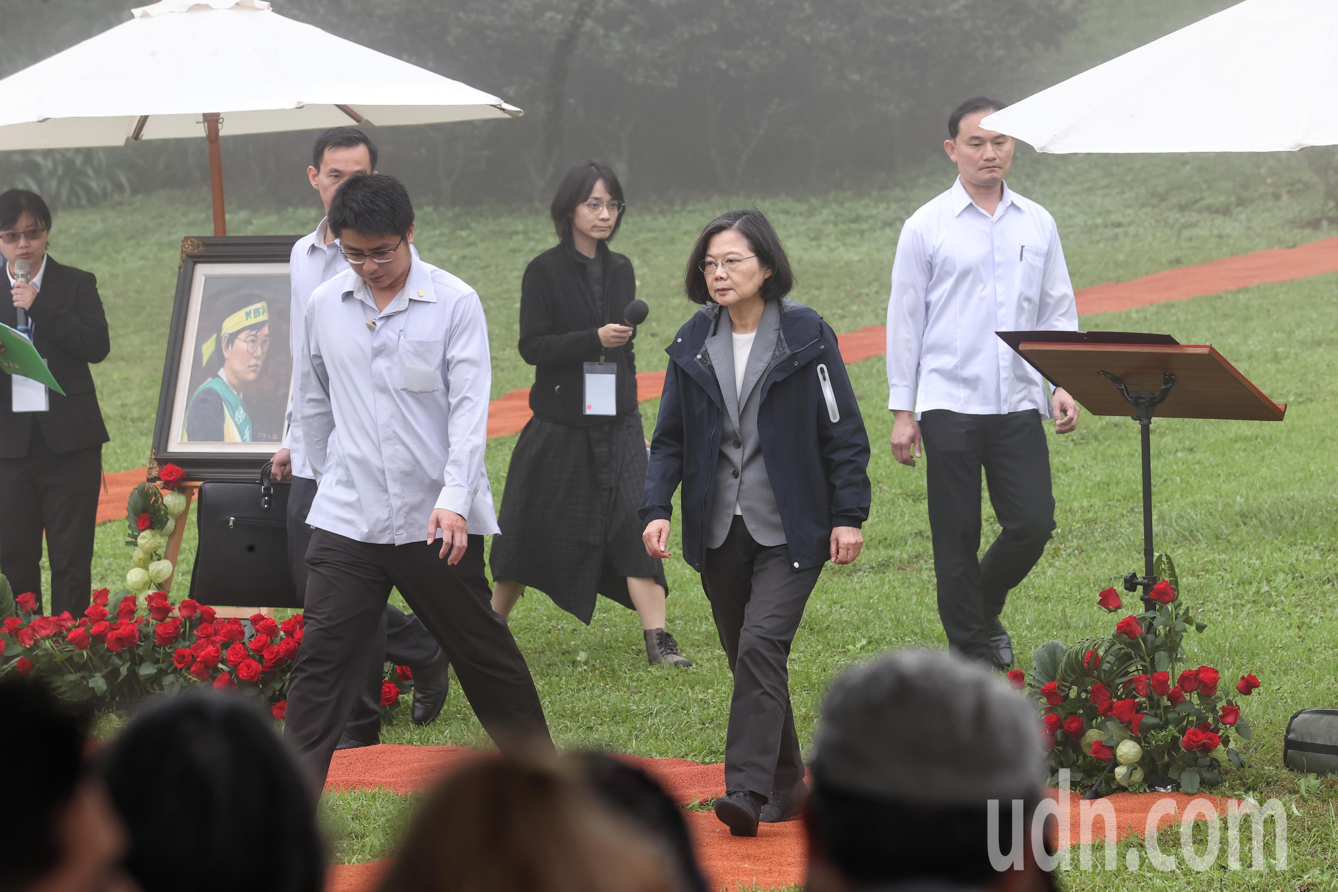 蔡英文总统（右二）出席郑南榕纪念会。记者邱德祥/摄影