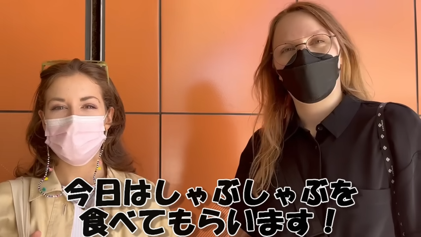 两名分别出身德国和挪威的女性预定在日本住一年，大赞日本很多地方在欧洲看不到。图撷自YouTube