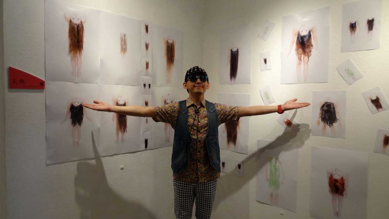 黄子佼2013年的《人鱼》摄影作品展览，让模特儿几近全裸上阵。