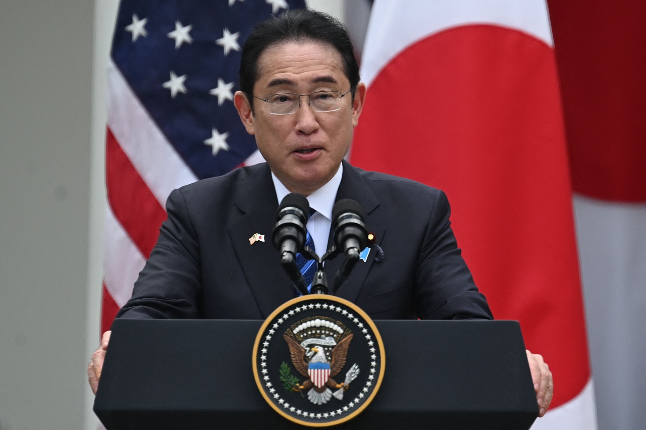日本首相岸田文雄10日在白宫与美国总统拜登举行联合记者会。法新社