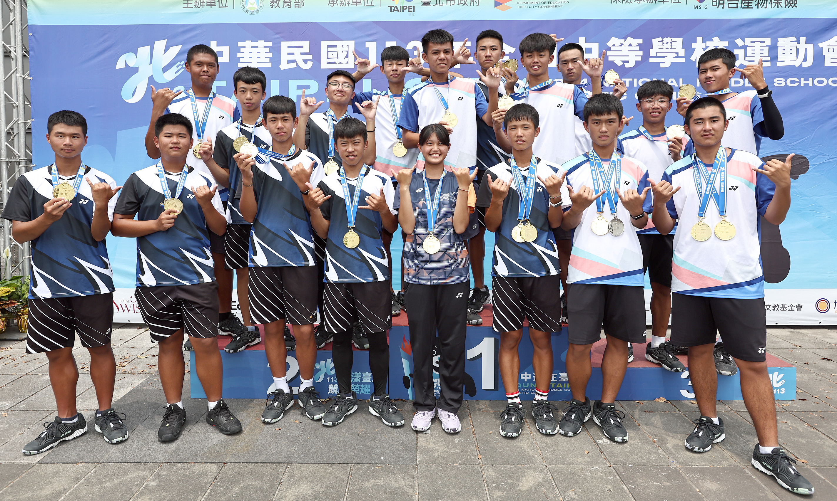 台南市南宁高中代表队在软网项目豪取6金创下纪录。图／台北市教育局提供