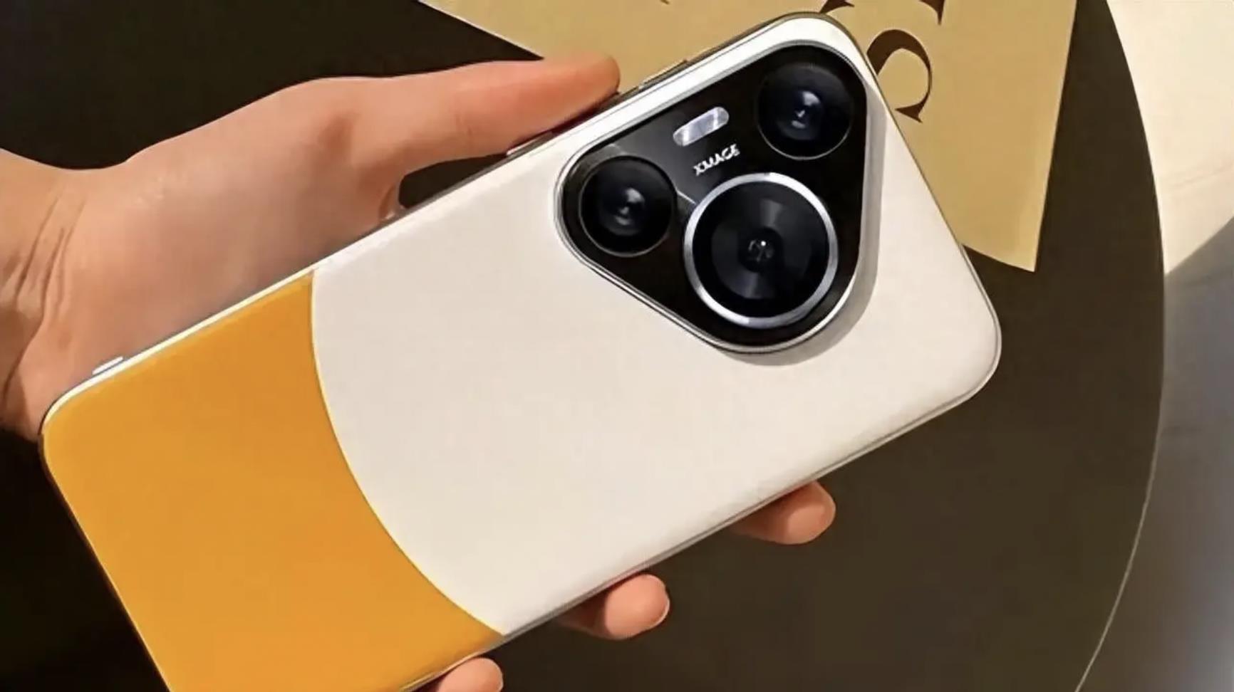 华为新手机Pura 70系列会采用三角形相机岛，并将「突袭发售」。（图／取自搜狐网）