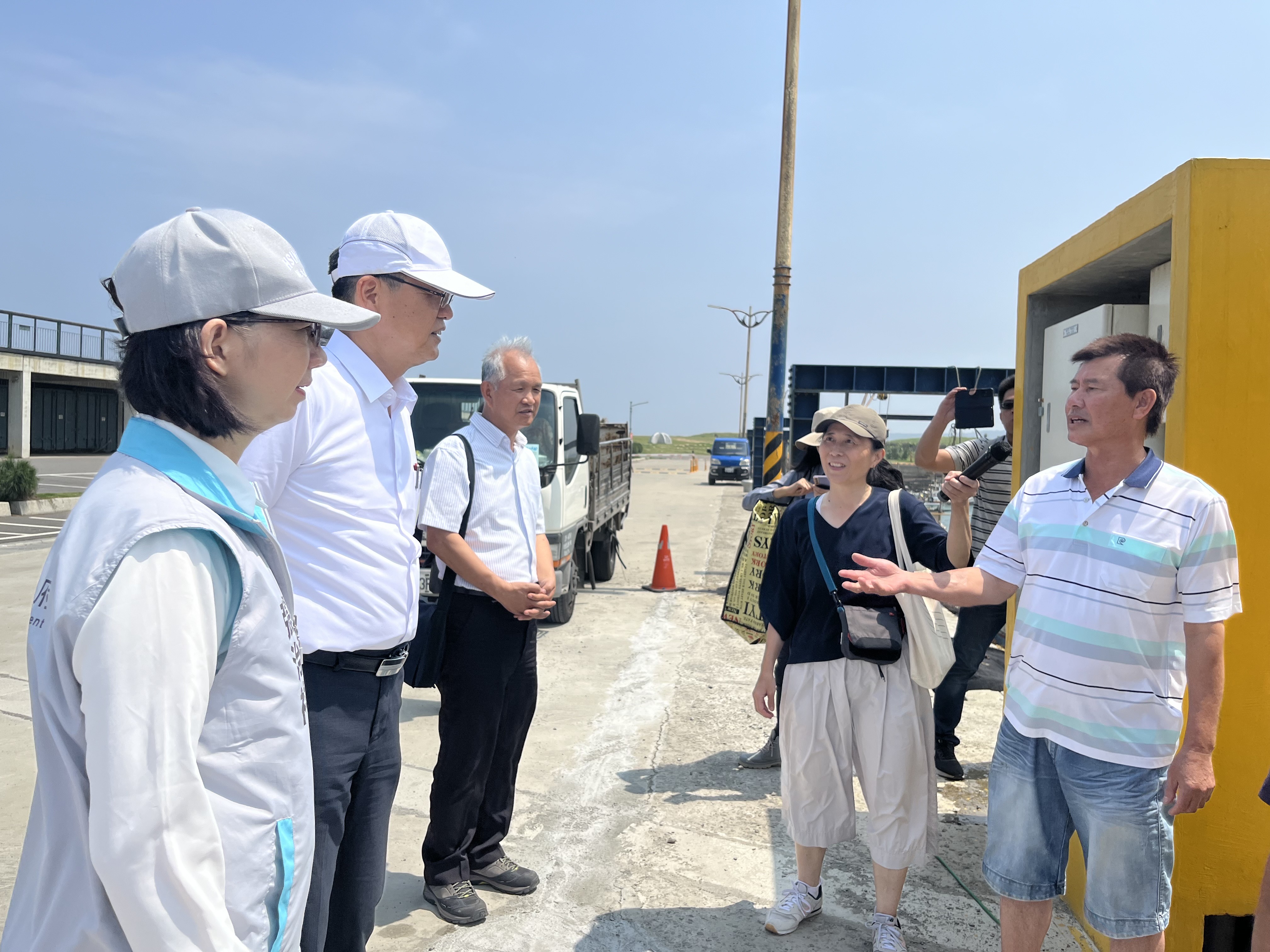 新竹渔港岸水岸电设施完成，提供渔民使用。图／竹市府提供