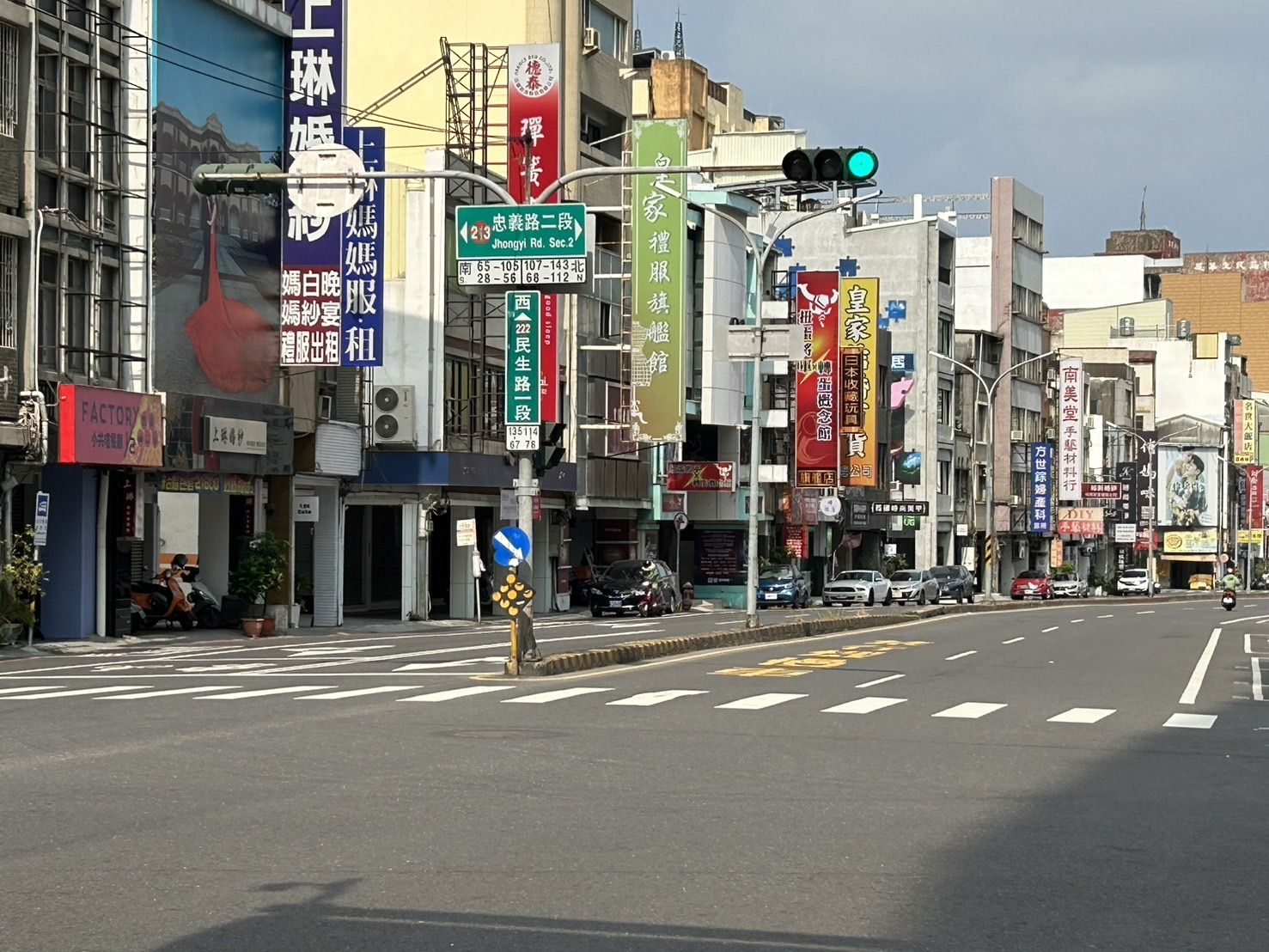 台南市中西区民生路（汤德章圆环至临安路） 试办不强制机车左转。图／台南市交通局提供