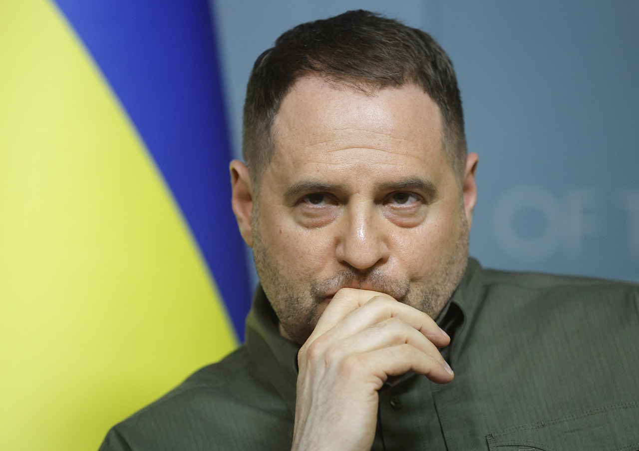 乌克兰总统办公室主任叶尔马克3月20日跟美国国家安全顾问苏利文在基辅开会后，出席联合记者会。欧新社