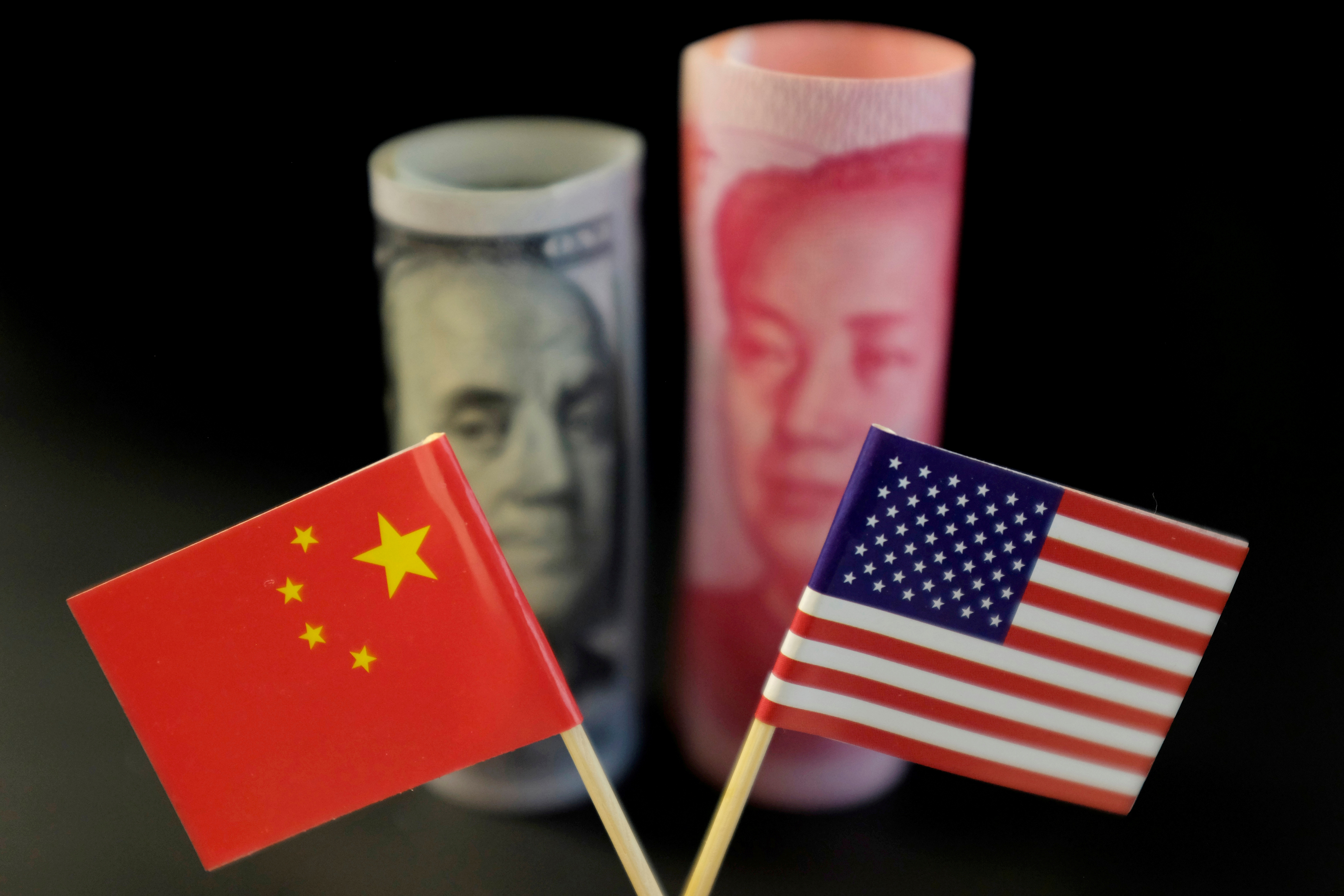 美国众议院调查指美国金融机构向列入黑名单的中国大陆公司输送数十亿资金。路透