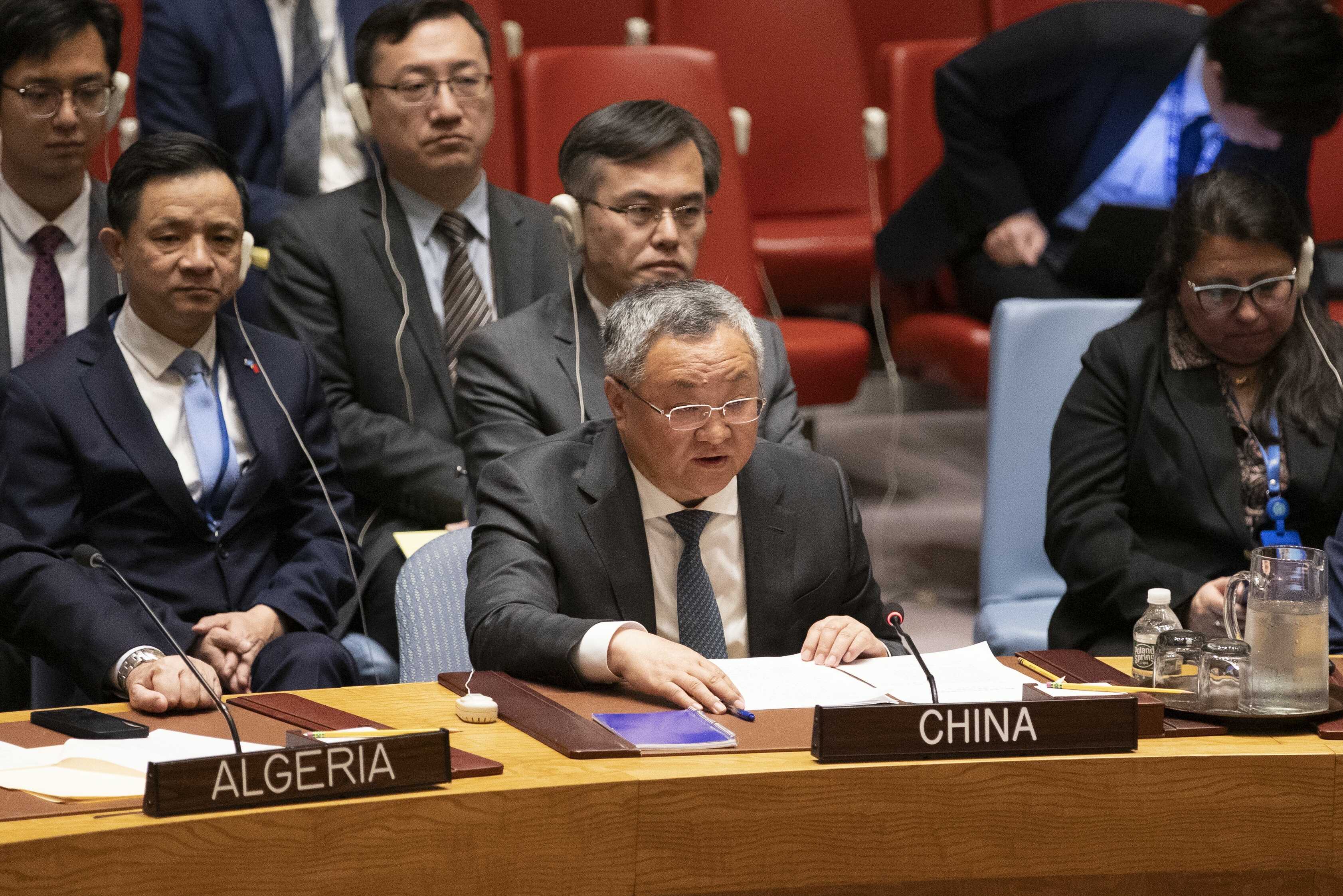 中国大陆常驻联合国代表傅聪。图为纽约时间4月18日在安理会就巴勒斯坦成为联合国正式会员国表决前，举行巴以问题高阶会议时的发言情景。     中国常驻联合国代表团网站